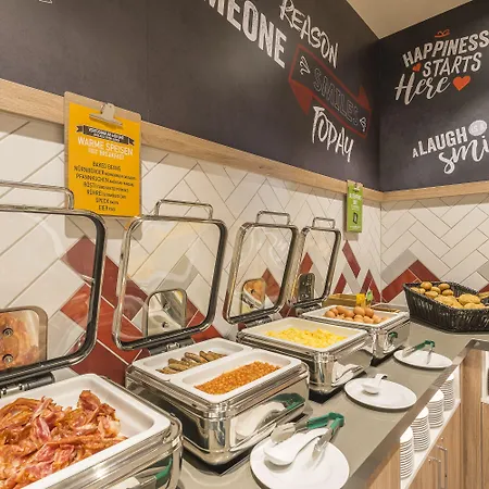 Hampton By Hilton Frankfurt Centre East Отель Франкфурт-на-Майне