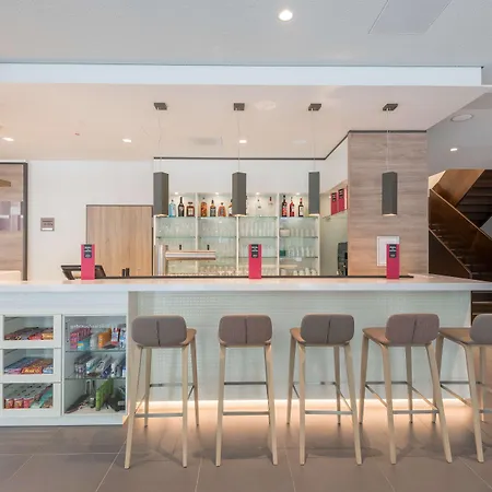 Hampton By Hilton Frankfurt Centre East Отель Франкфурт-на-Майне