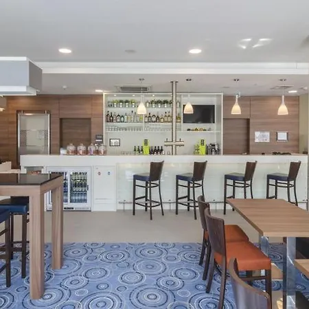 Hampton By Hilton Frankfurt Centre East Otel 3*