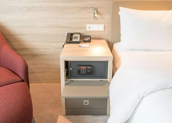 Hampton By Hilton Frankfurt Centre East Hotel 3*