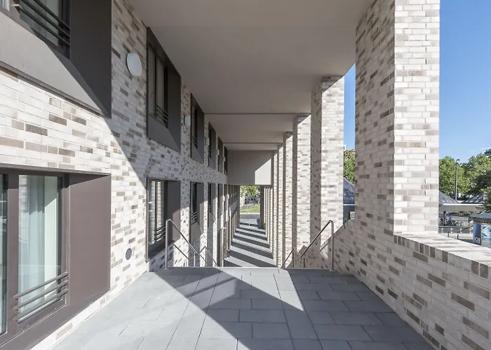 Hotel Hampton By Hilton Frankfurt Centre East 3*