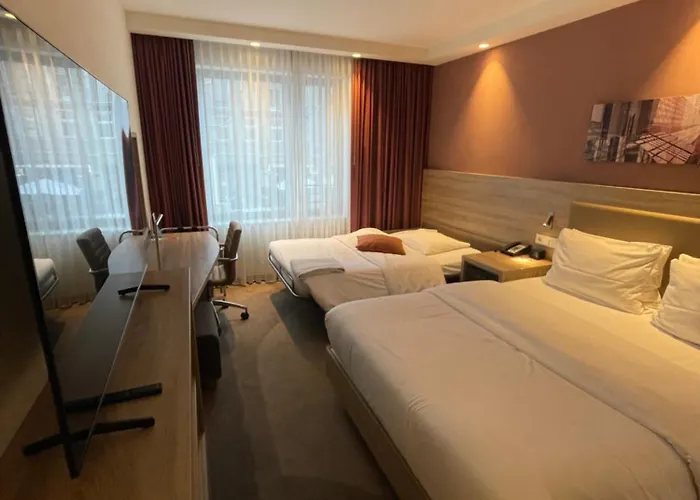 Hampton By Hilton Frankfurt Centre East Hotel 3*
