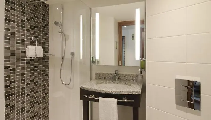 Hotel Hampton By Hilton Frankfurt Centre East 3*